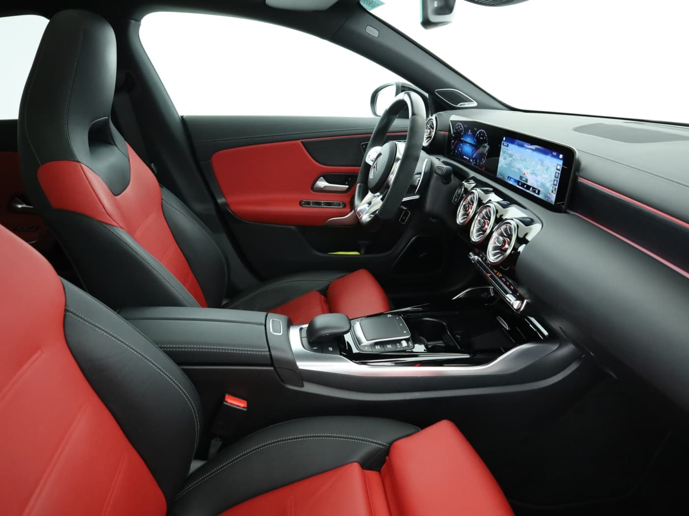 Mercedes-Benz CLA 45 AMG 4M+ Bild 17
