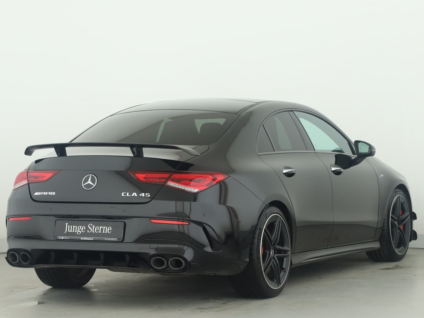 Mercedes-Benz CLA 45 AMG 4M+ Bild 2