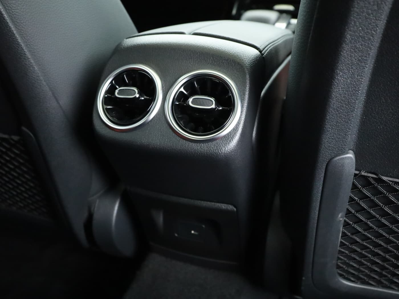 Mercedes-Benz CLA 45 AMG 4M+ Bild 24