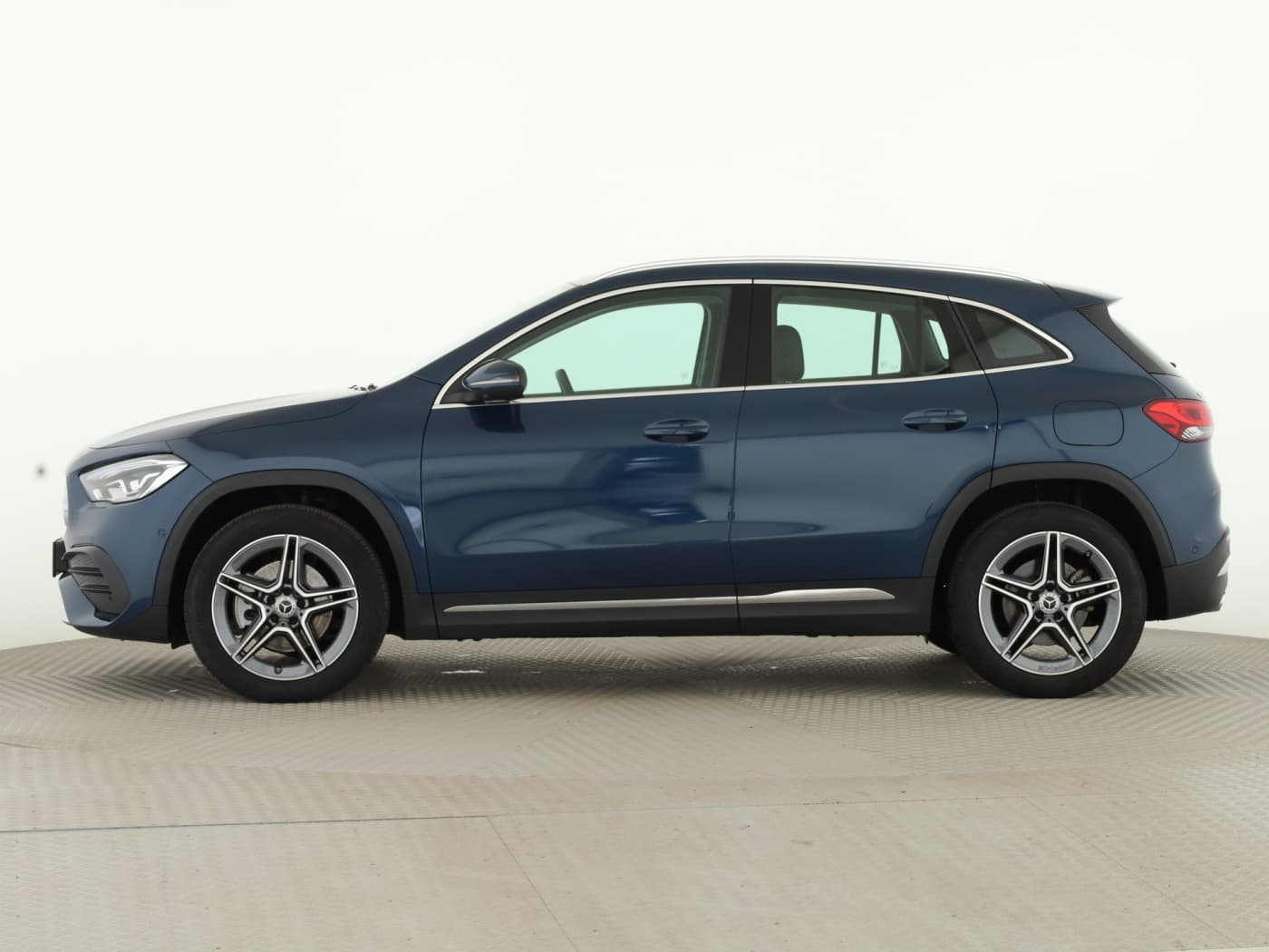 Mercedes-Benz GLA 250 e Bild 7