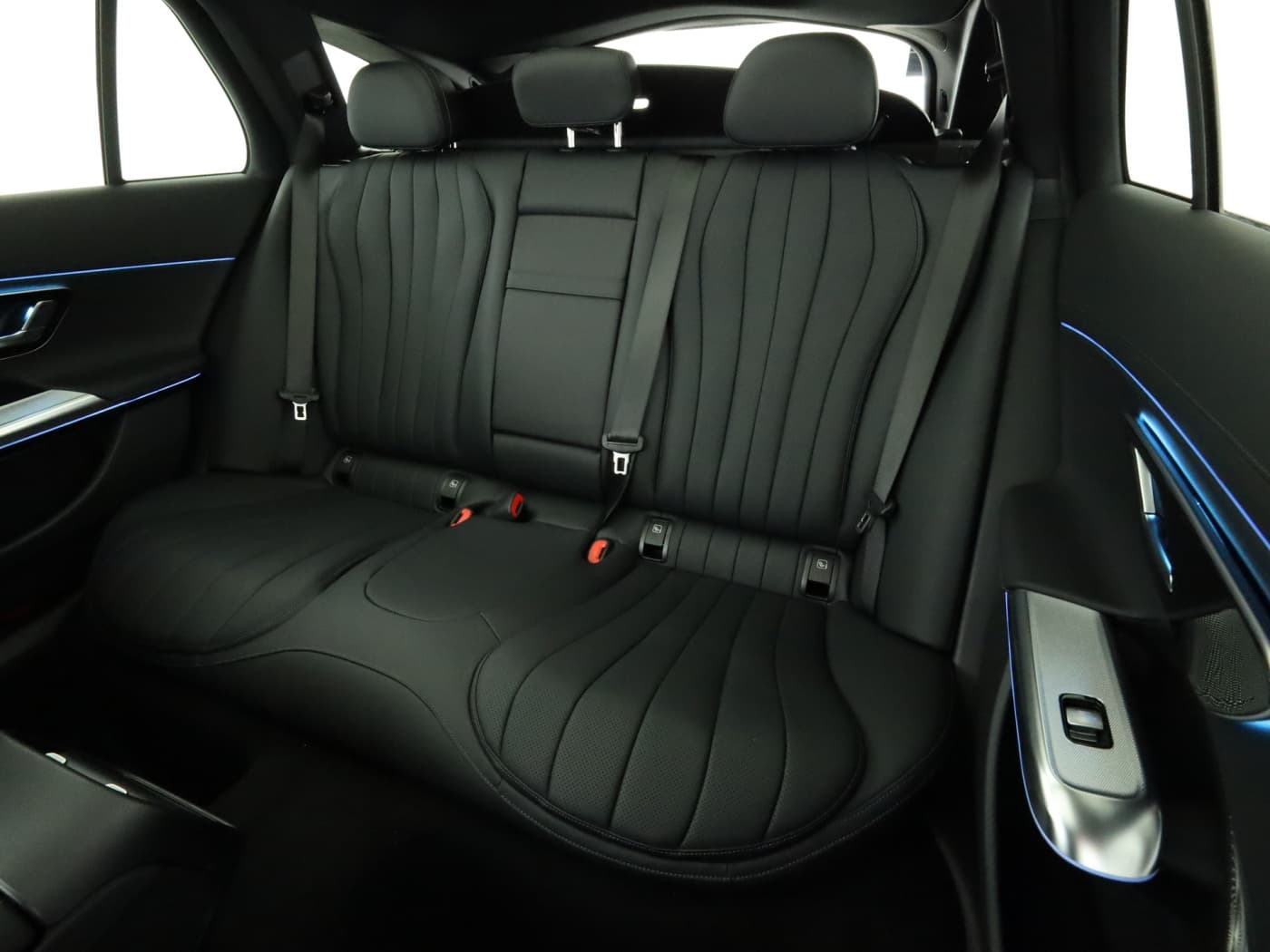 Mercedes-Benz E 300 de 4MATIC T EQ Hybrid Bild 18