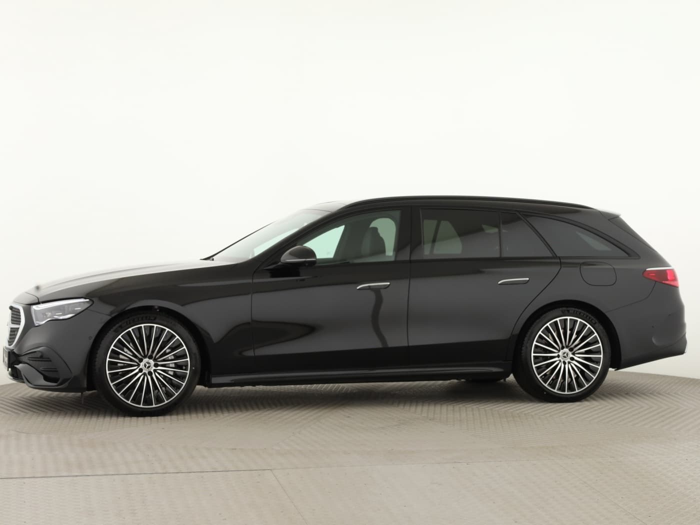 Mercedes-Benz E 300 de 4MATIC T EQ Hybrid Bild 7