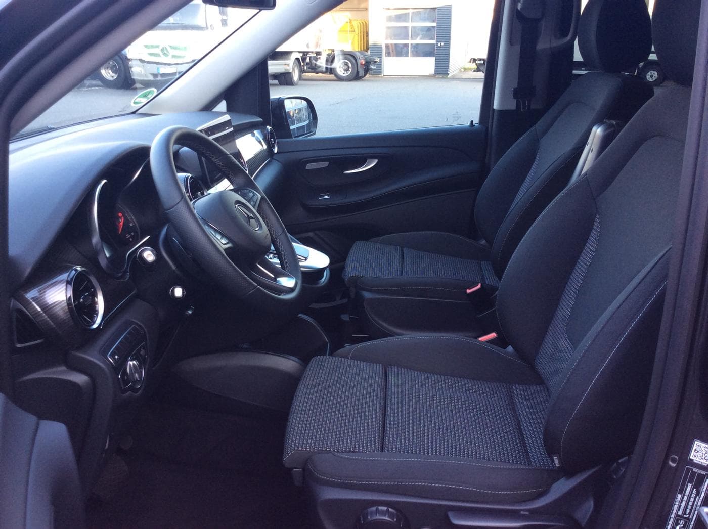 Mercedes-Benz EQV 300 L Bild 11