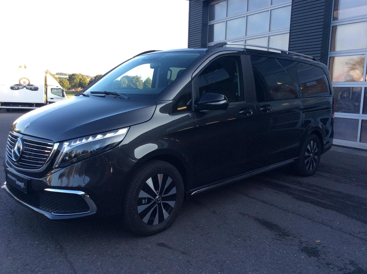 Mercedes-Benz EQV 300 L Bild 2