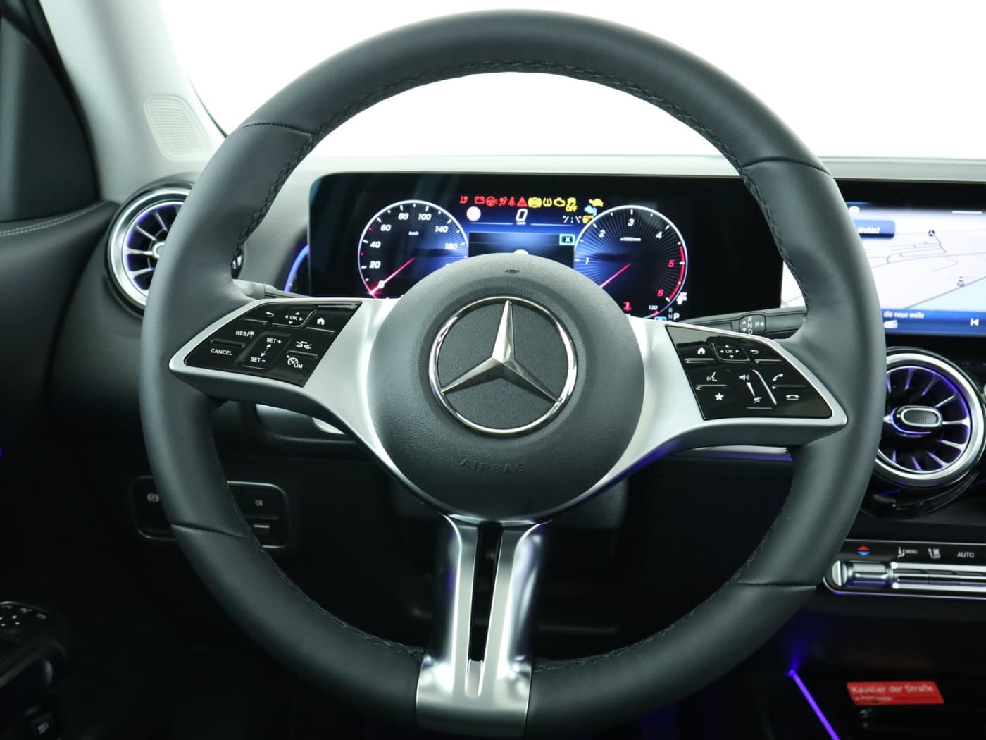 Mercedes-Benz GLB 200 d Bild 11