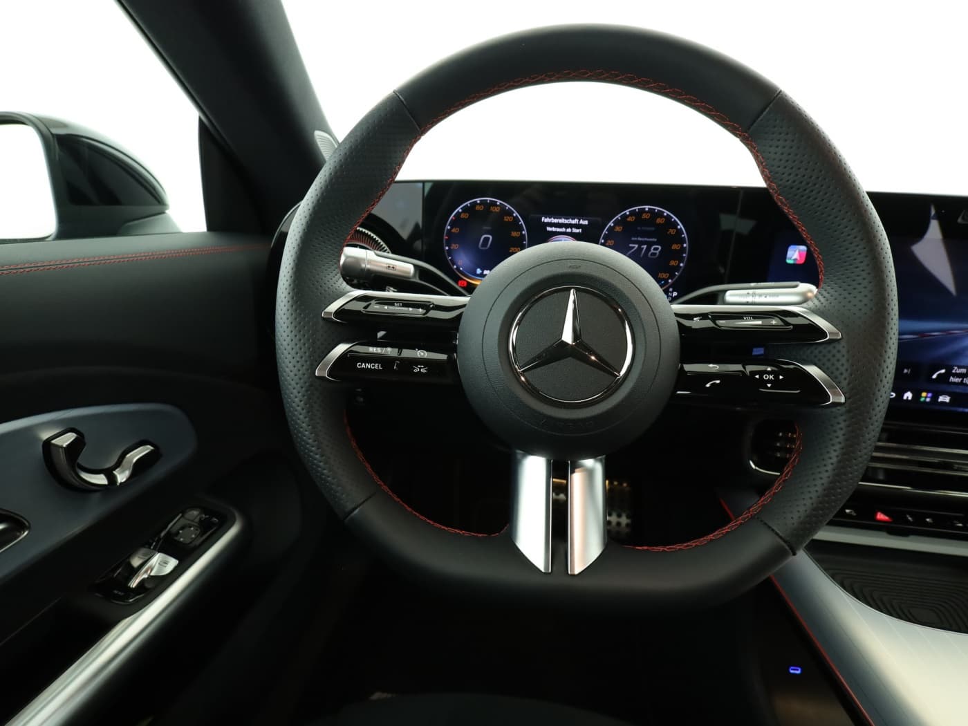 Mercedes-Benz CLA 250+EQ Bild 11
