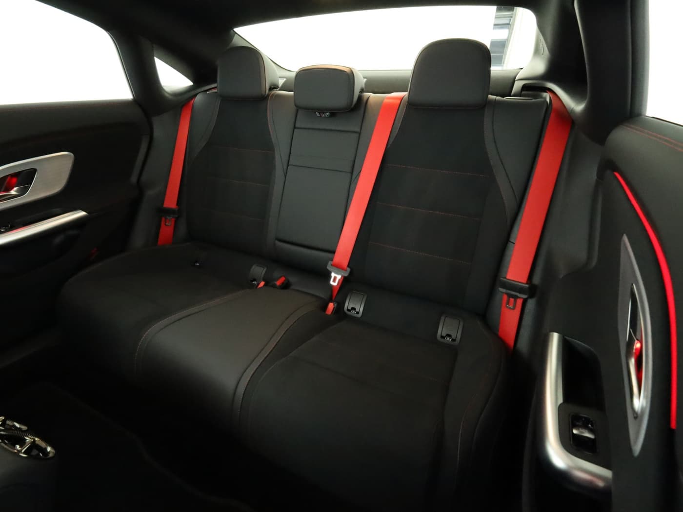Mercedes-Benz CLA 250+EQ Bild 18