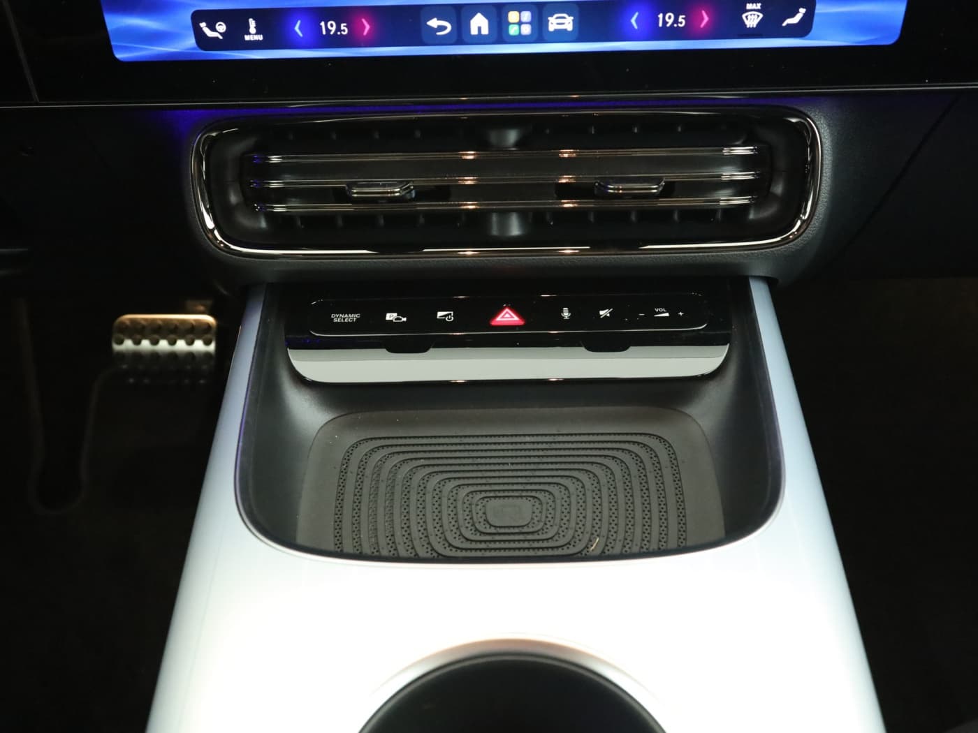 Mercedes-Benz CLA 250+EQ Bild 24