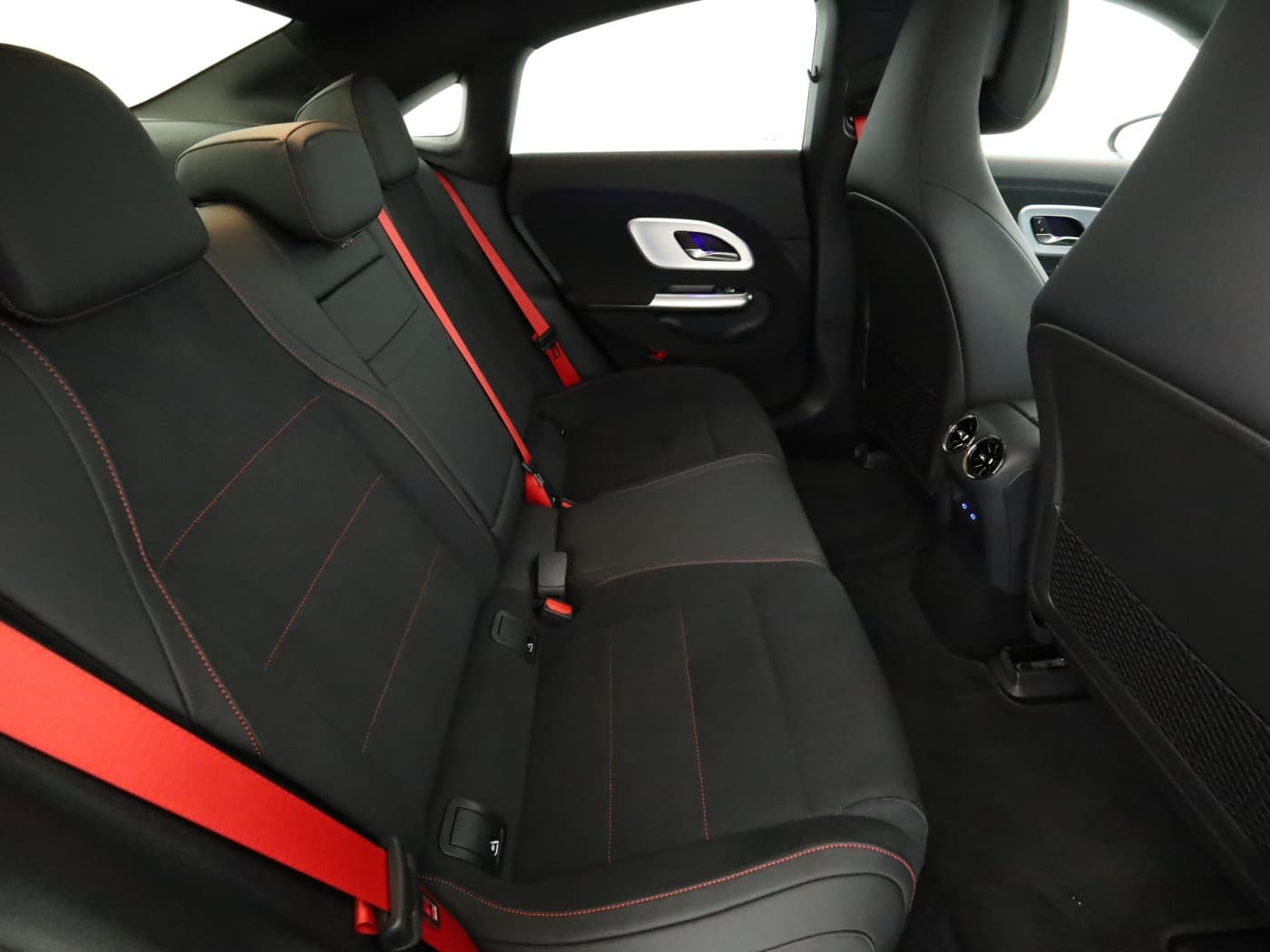 Mercedes-Benz CLA 250+EQ Bild 26
