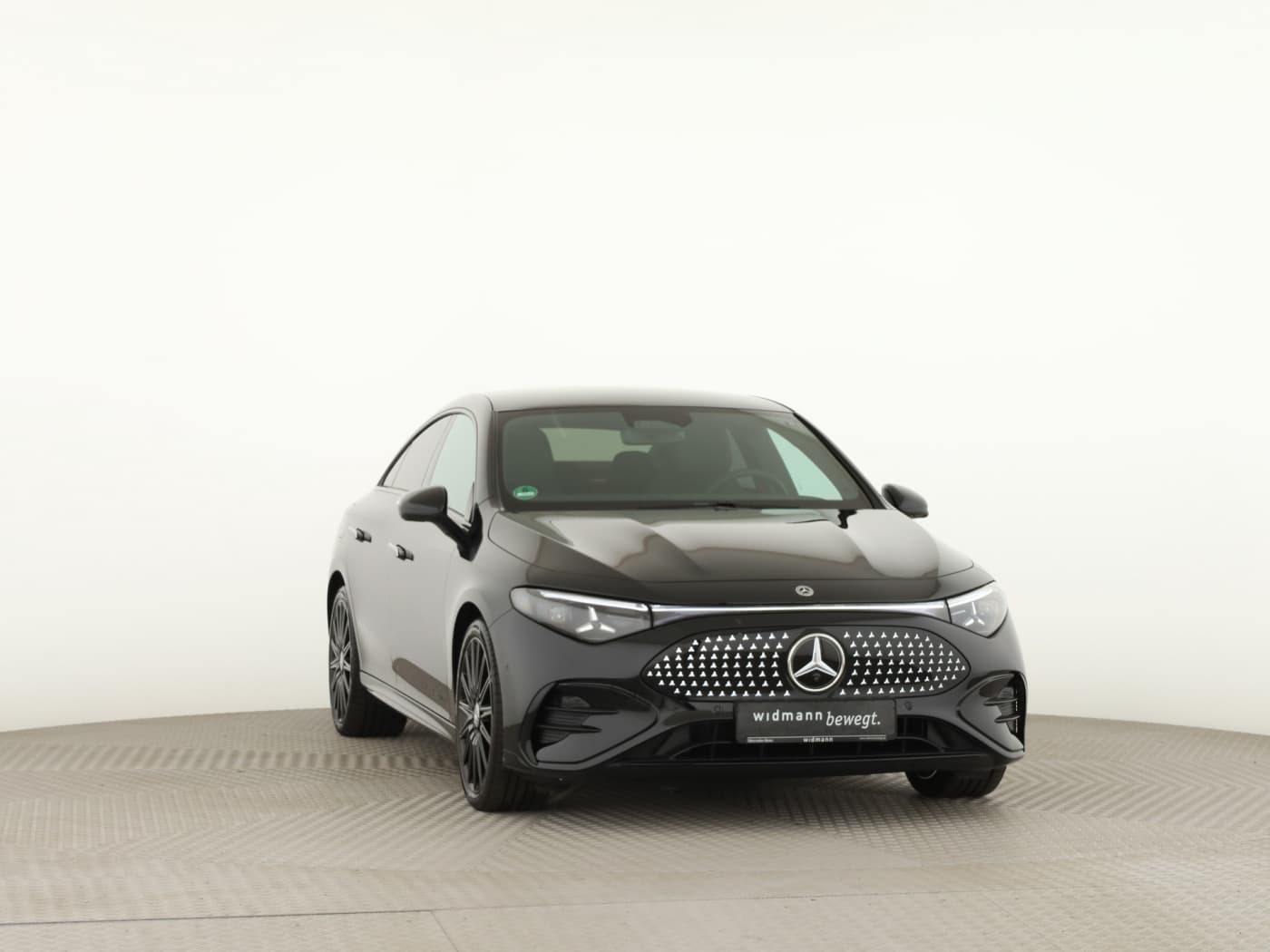 Mercedes-Benz CLA 250+EQ Bild 3