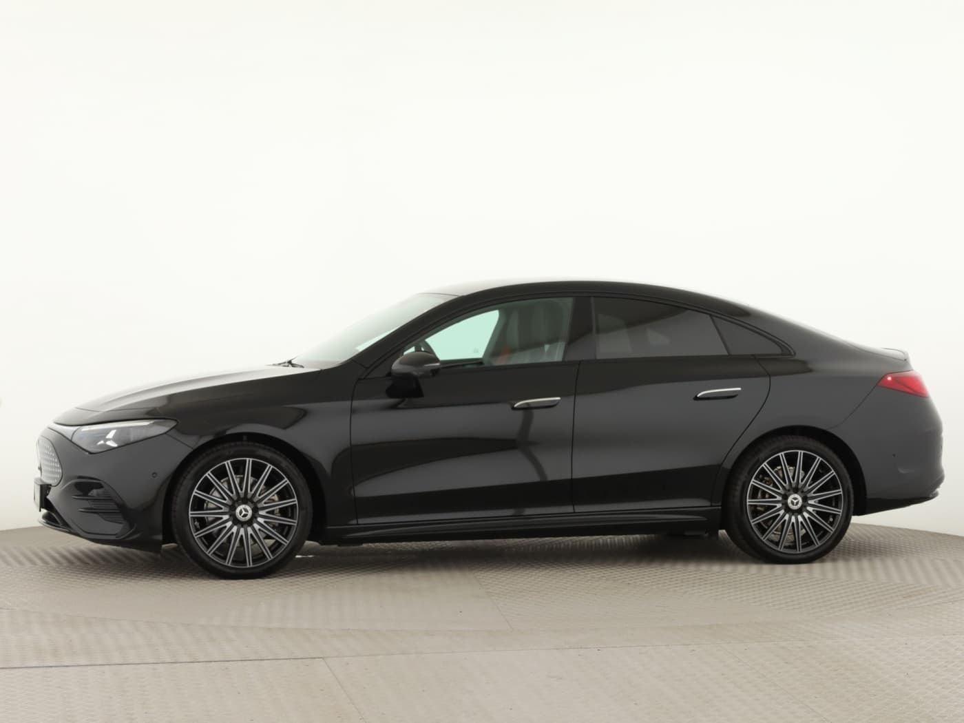 Mercedes-Benz CLA 250+EQ Bild 7