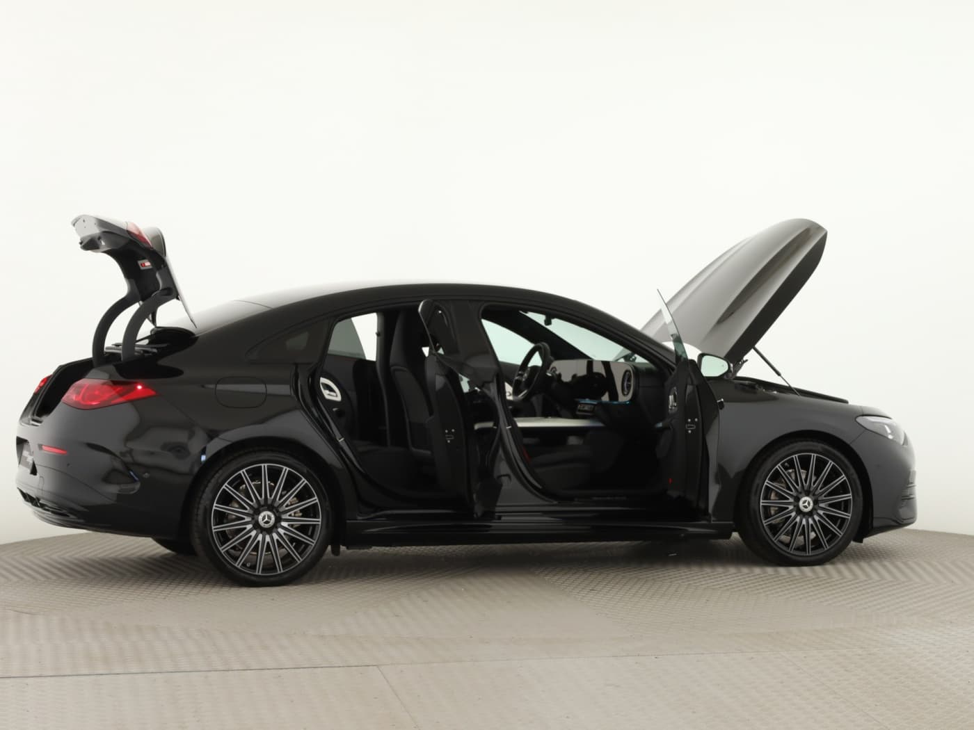 Mercedes-Benz CLA 250+EQ Bild 8