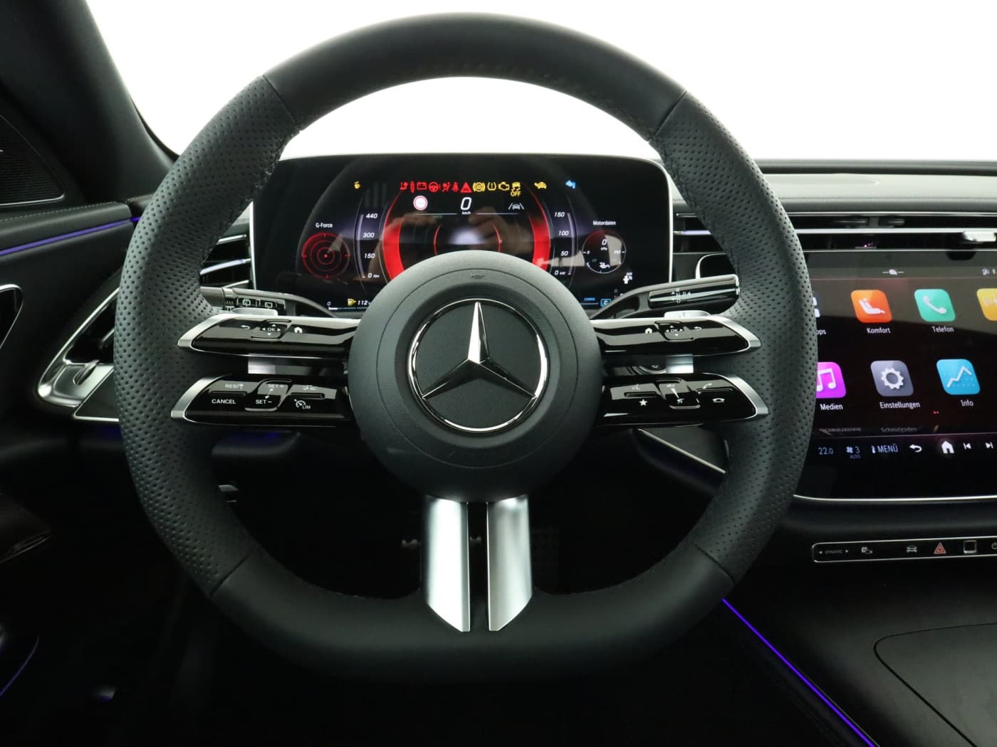 Mercedes-Benz E 220 d 4MATIC T-Modell Bild 11