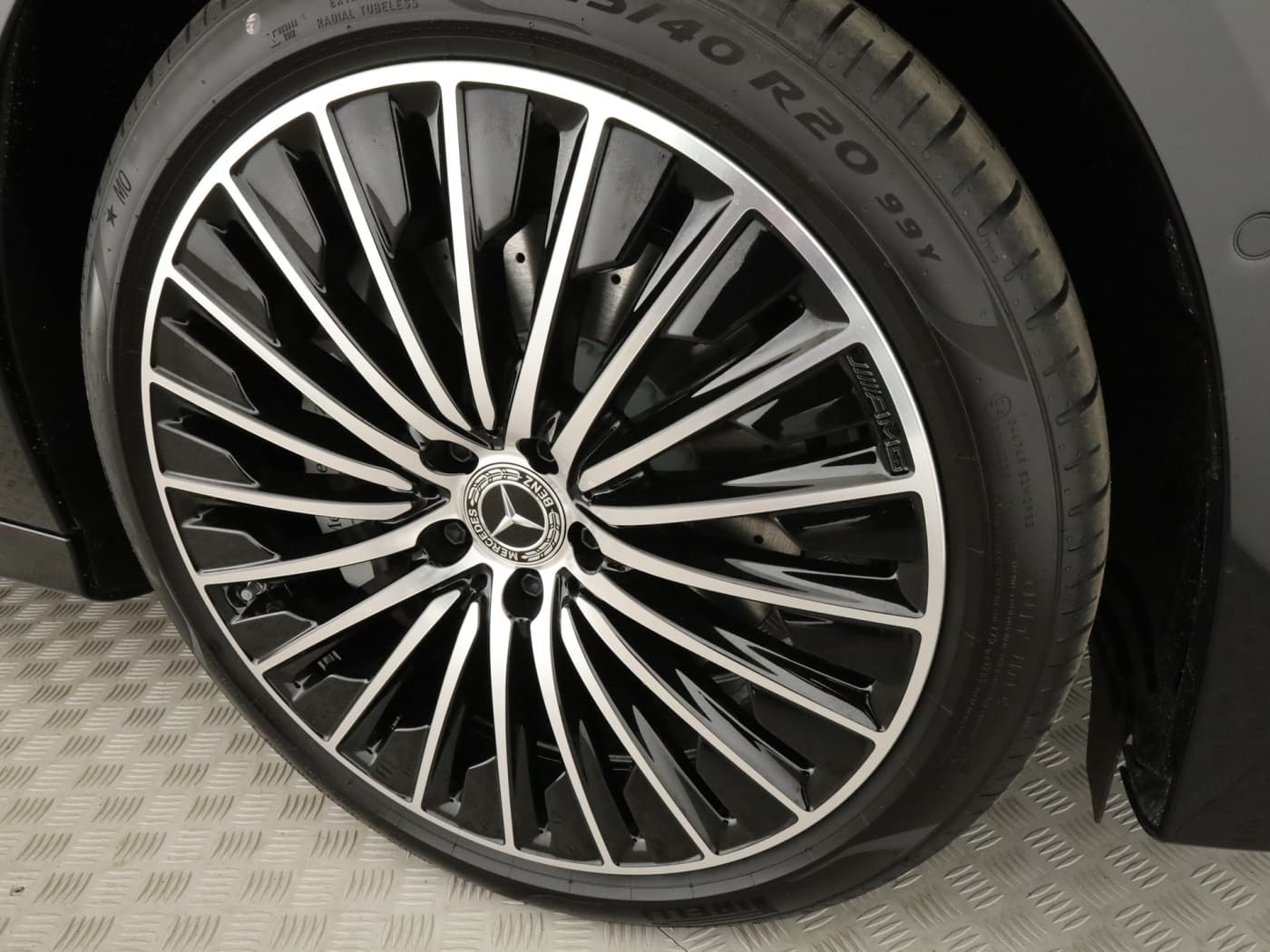 Mercedes-Benz E 220 d 4MATIC T-Modell Bild 22