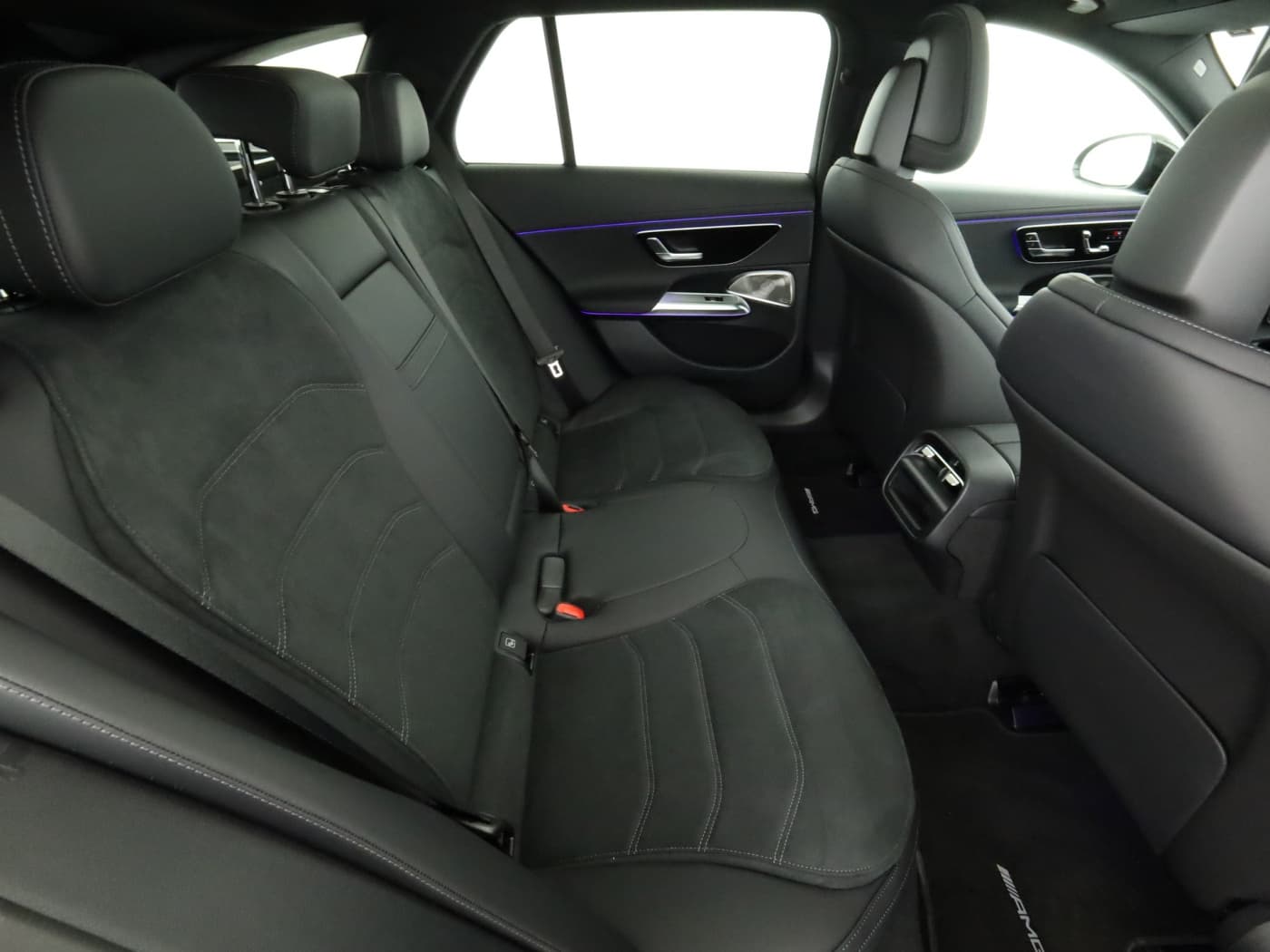 Mercedes-Benz E 220 d 4MATIC T-Modell Bild 26