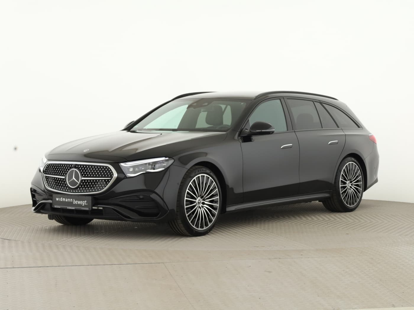 Mercedes-Benz E 220 d 4MATIC T-Modell Bild 5