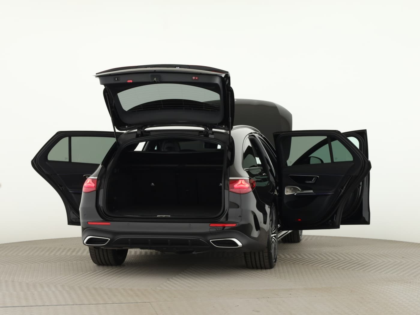 Mercedes-Benz E 220 d 4MATIC T-Modell Bild 9