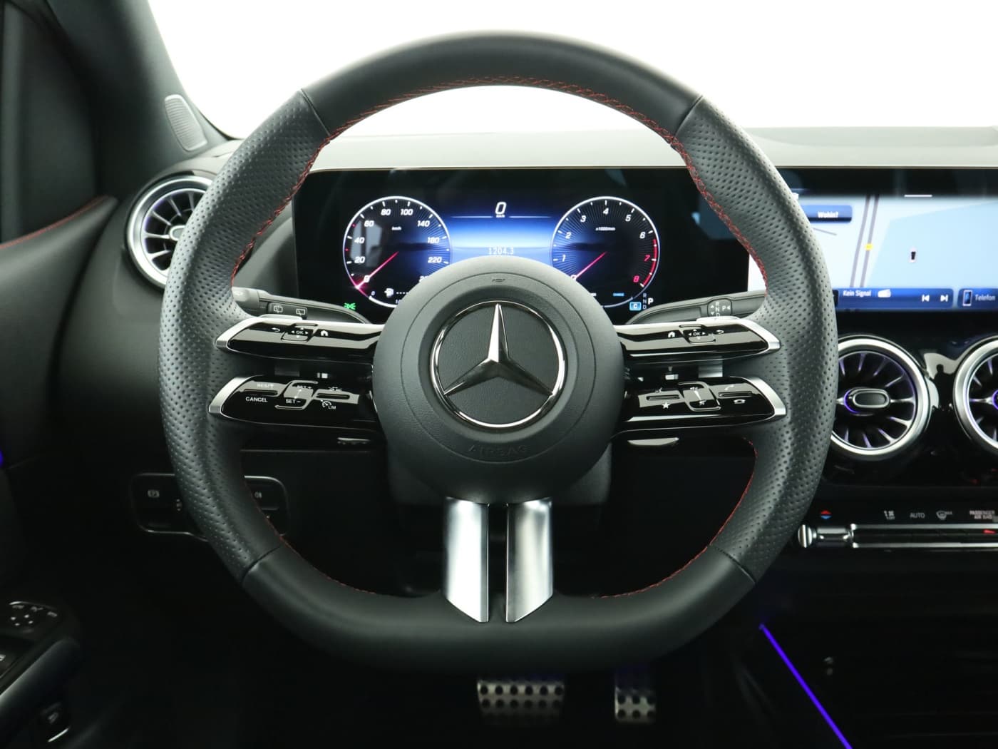 Mercedes-Benz B 180 Bild 11