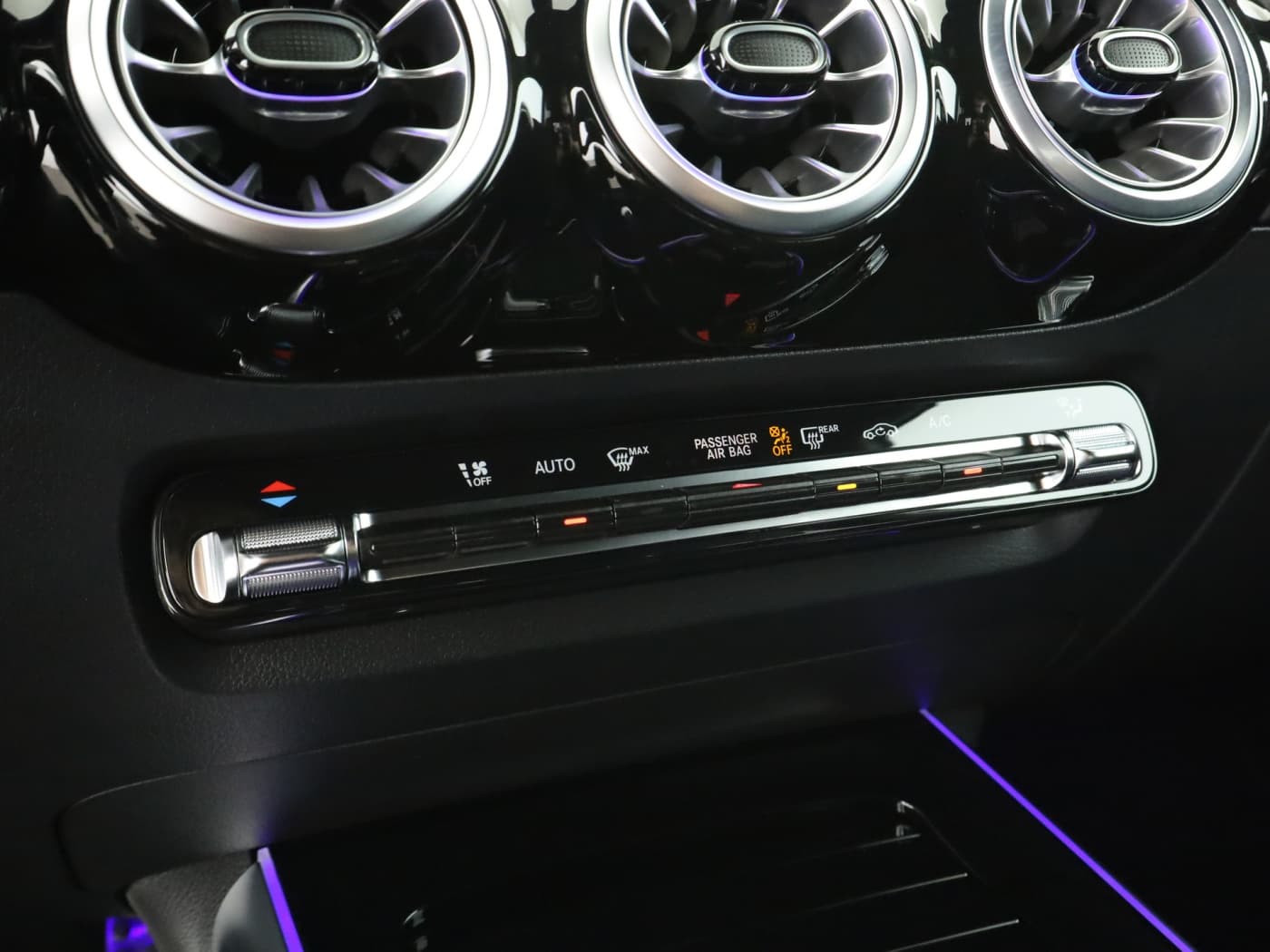 Mercedes-Benz B 180 Bild 14