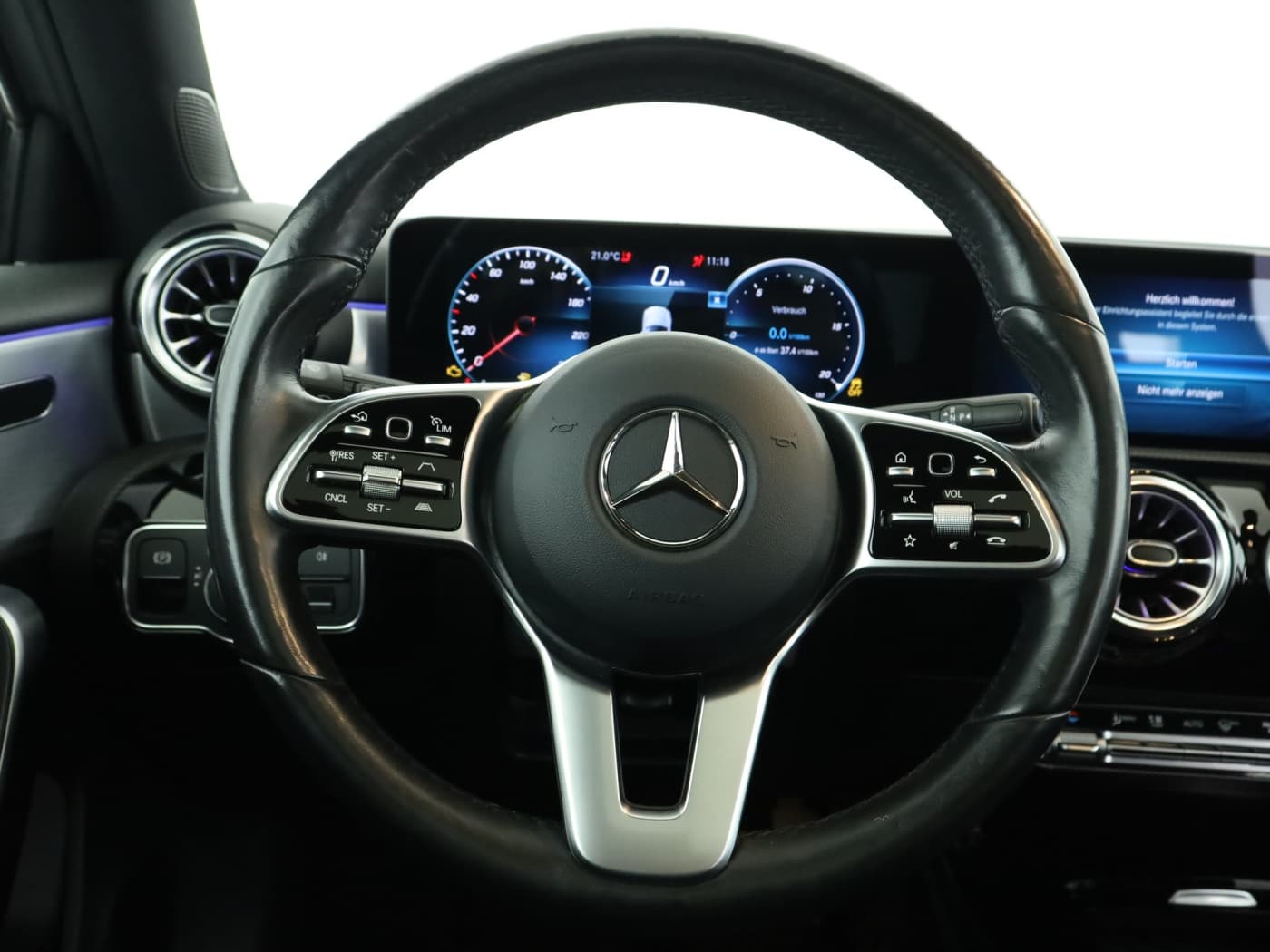 Mercedes-Benz A 220 d Bild 11
