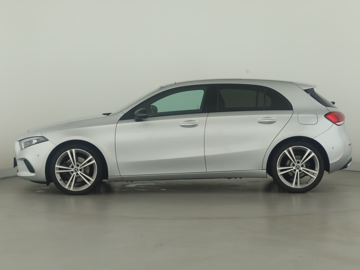 Mercedes-Benz A 220 d Bild 7