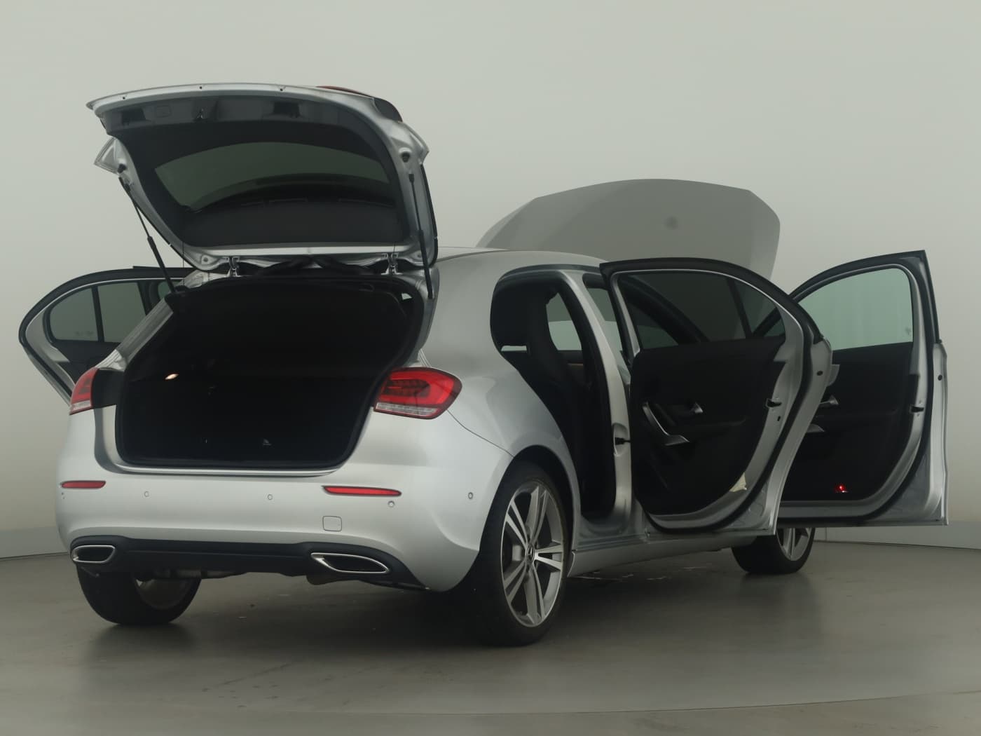 Mercedes-Benz A 220 d Bild 9