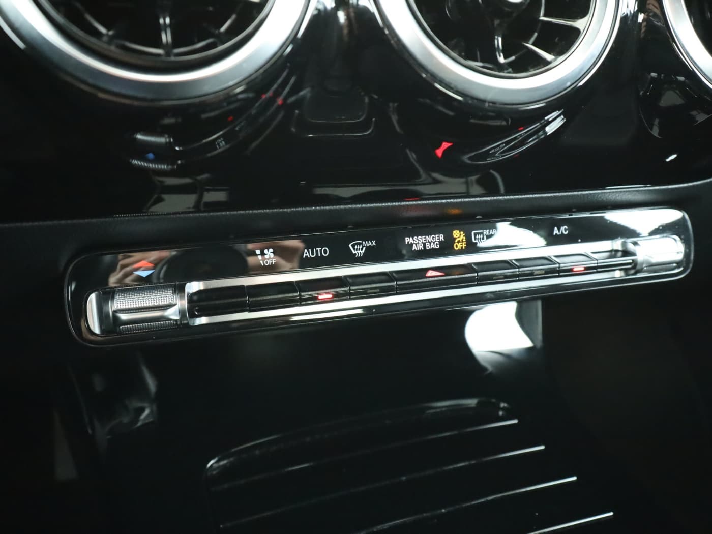 Mercedes-Benz CLA 200 Bild 14