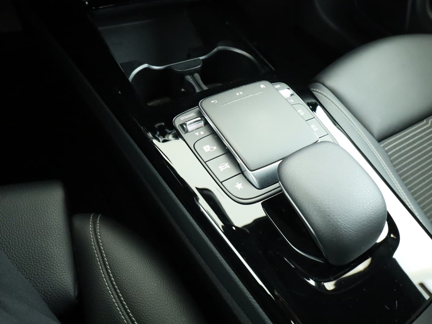 Mercedes-Benz CLA 200 Bild 15