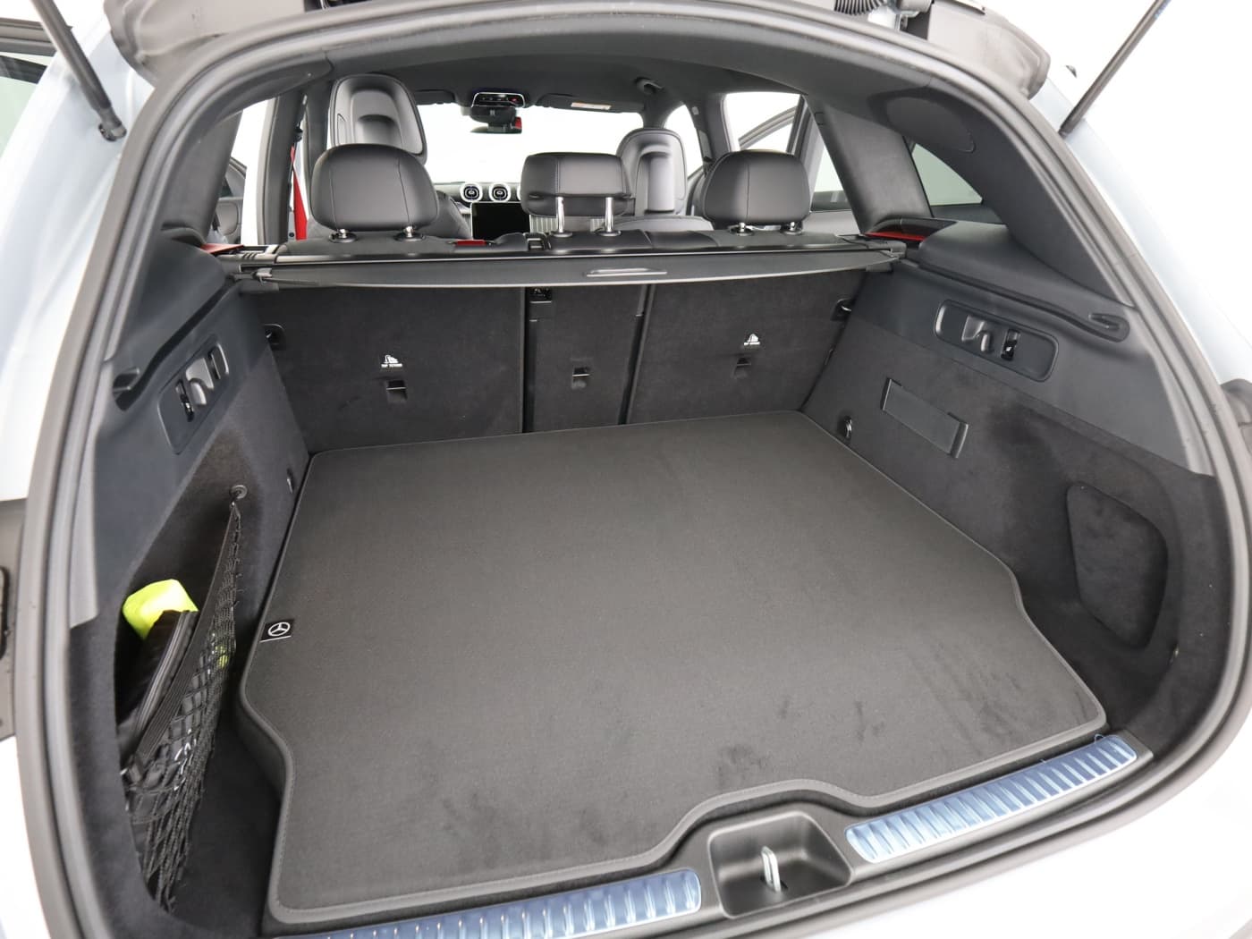 Mercedes-Benz GLC 300 e 4MATIC mit EQ Hybrid Technologie Bild 22