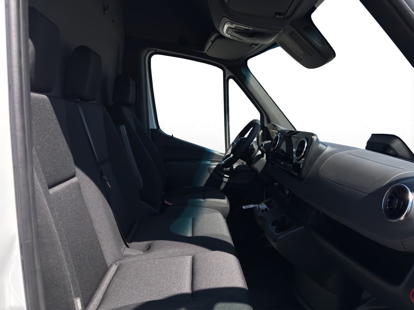 Mercedes-Benz Sprinter 319 CDI Kasten PRO Hochdach Extralang Bild 15