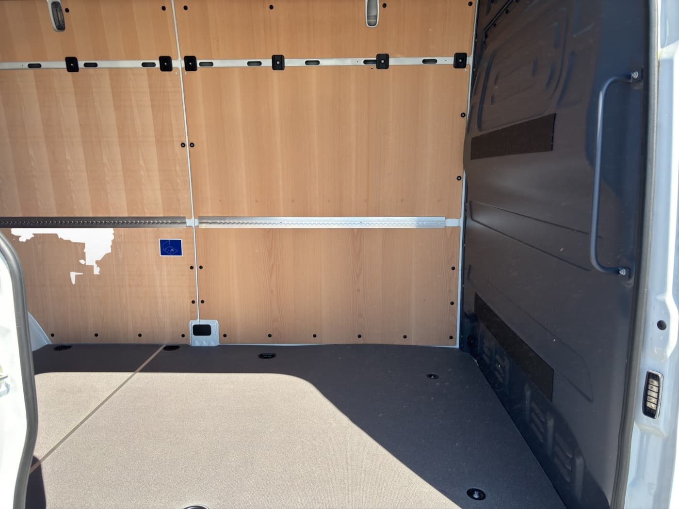 Mercedes-Benz Sprinter 319 CDI Kasten PRO Hochdach Extralang Bild 16