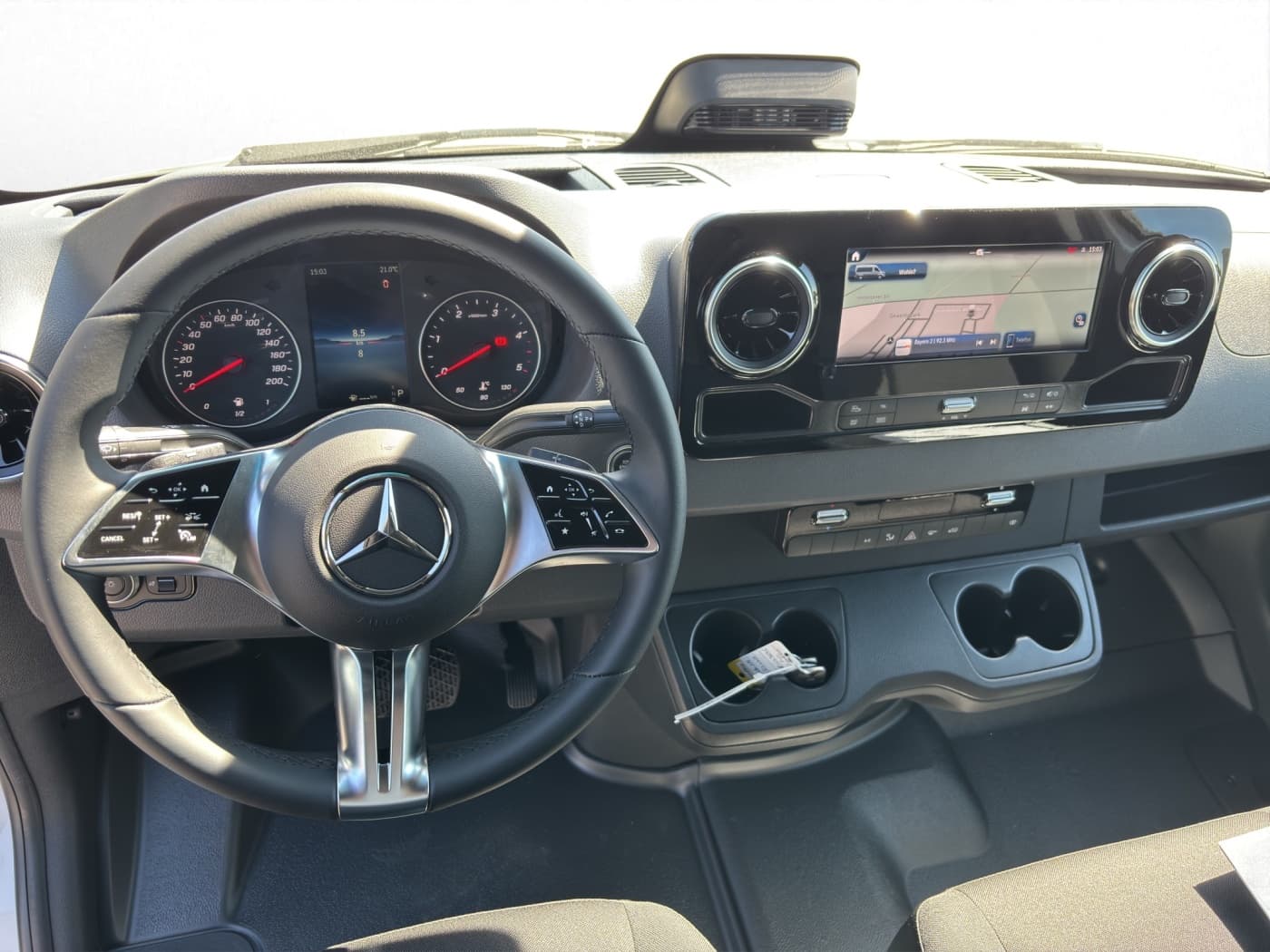 Mercedes-Benz Sprinter 319 CDI Kasten PRO Hochdach Extralang Bild 9