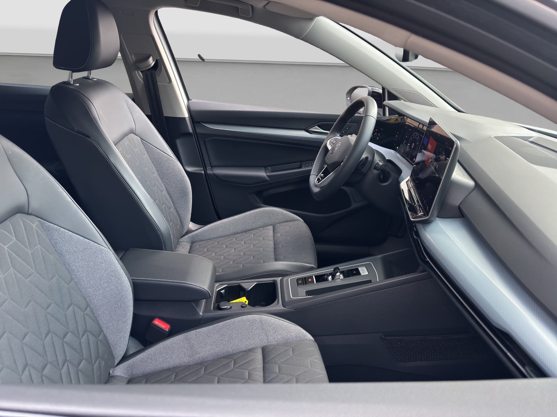 Volkswagen Golf Energy 1.5 eTSI 115 PS DSG NAVI ACC KAMERA Bild 13