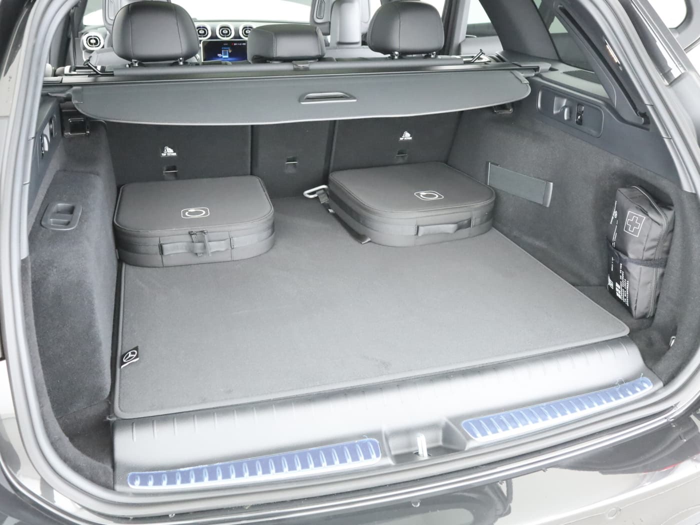 Mercedes-Benz C 300 de T-Modell mit EQ Hybrid Technologie Bild 23