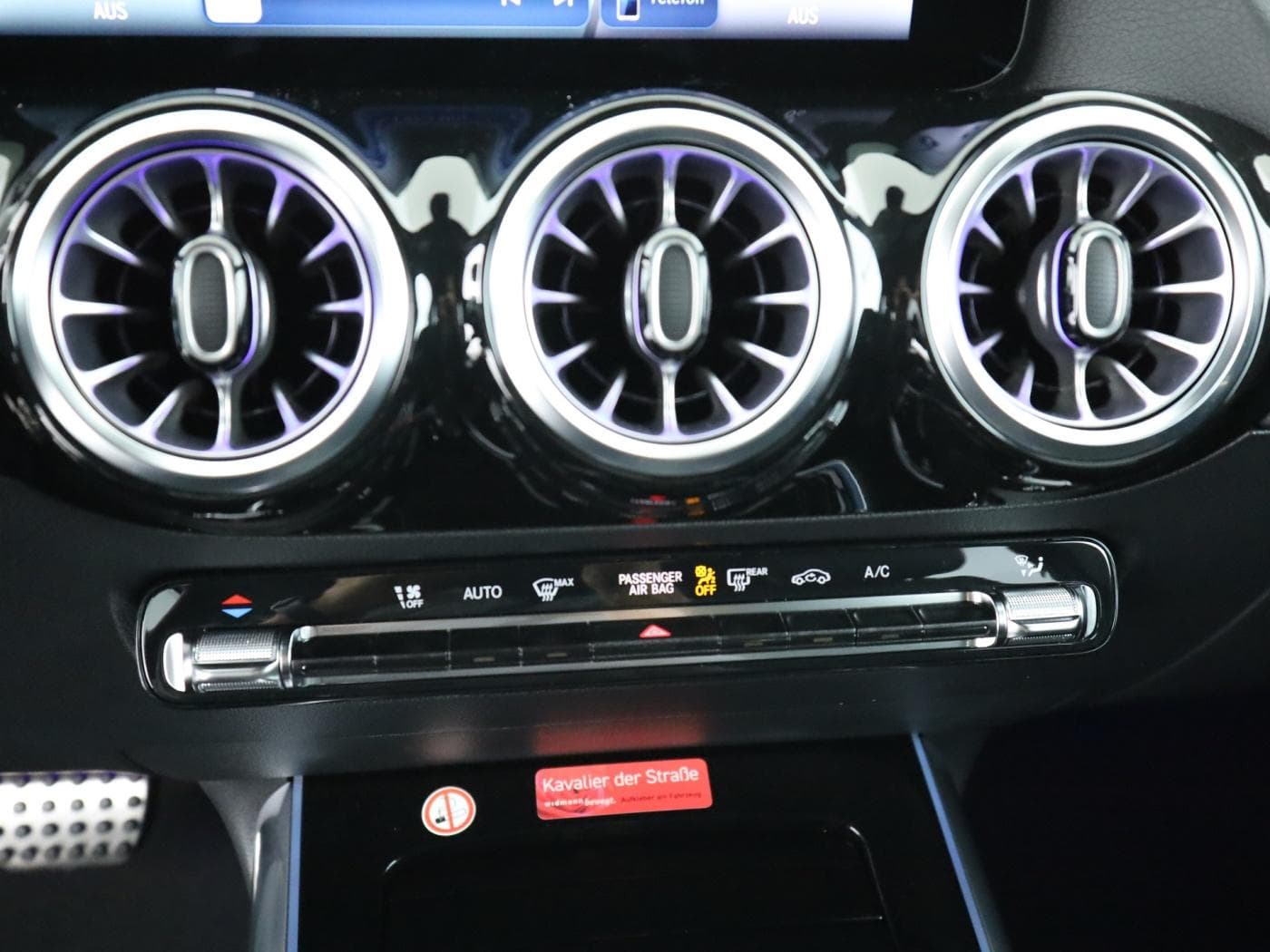 Mercedes-Benz GLA 180 Bild 14