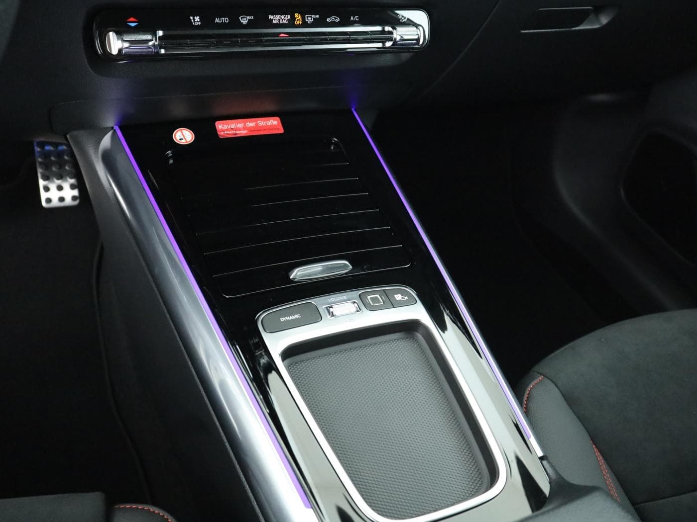 Mercedes-Benz GLA 180 Bild 15