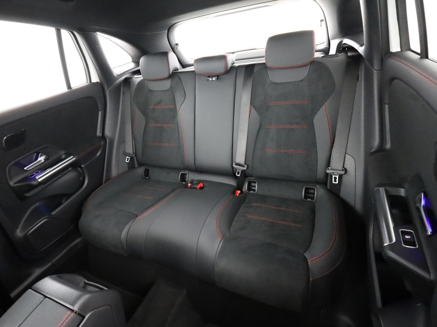 Mercedes-Benz GLA 180 Bild 18