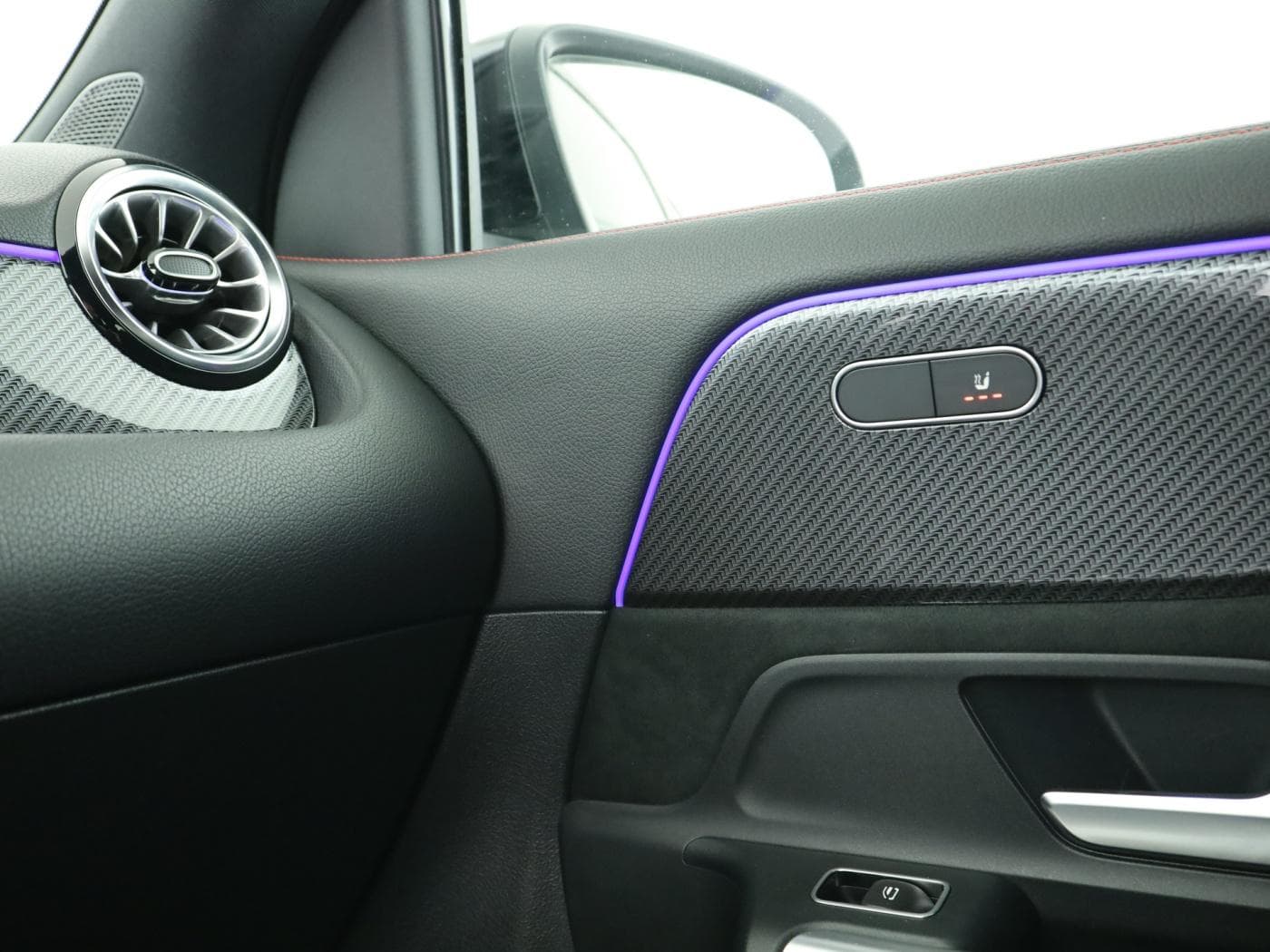 Mercedes-Benz GLA 200 4M Bild 16