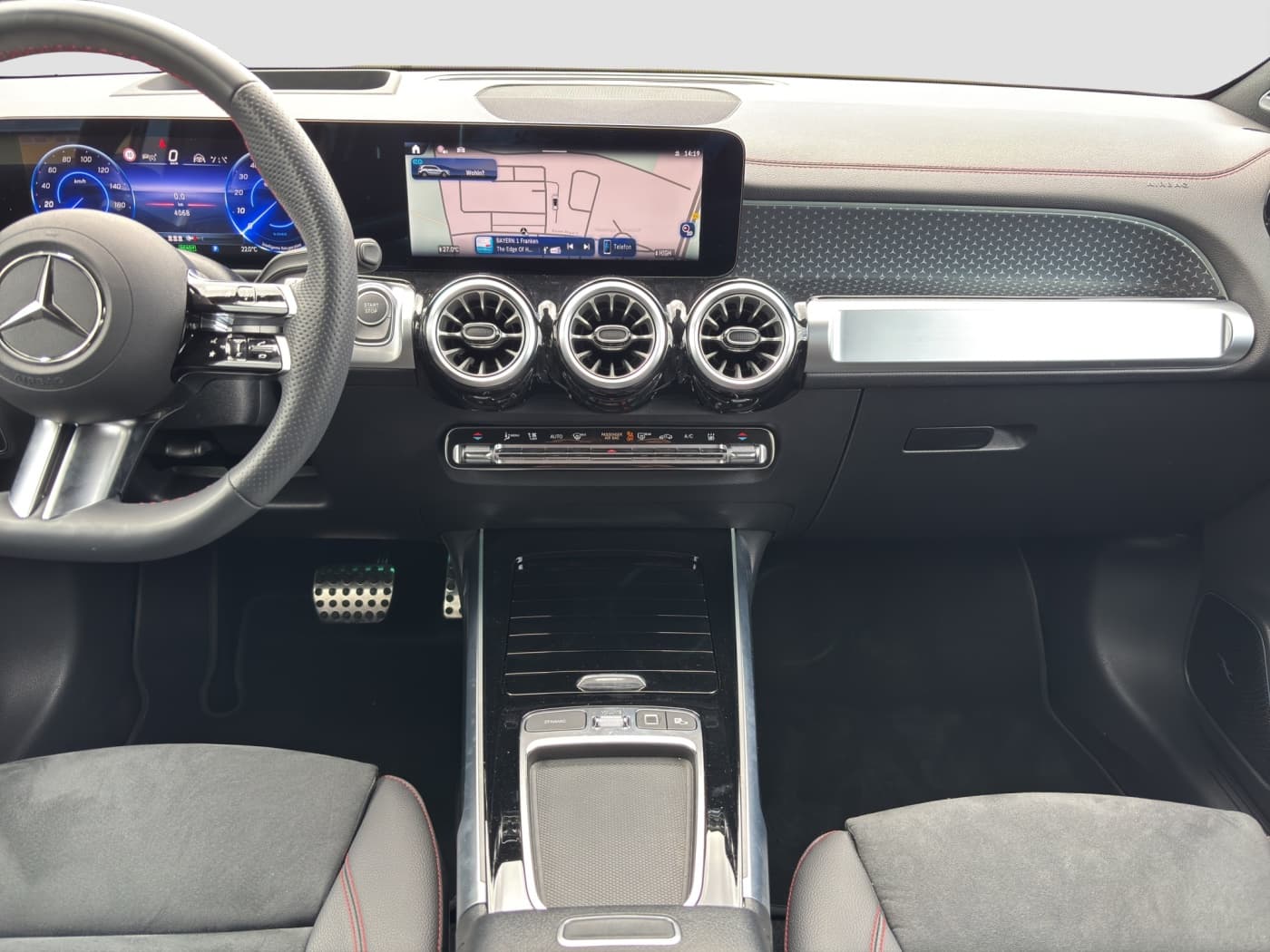 Mercedes-Benz EQB 300 4M Bild 13