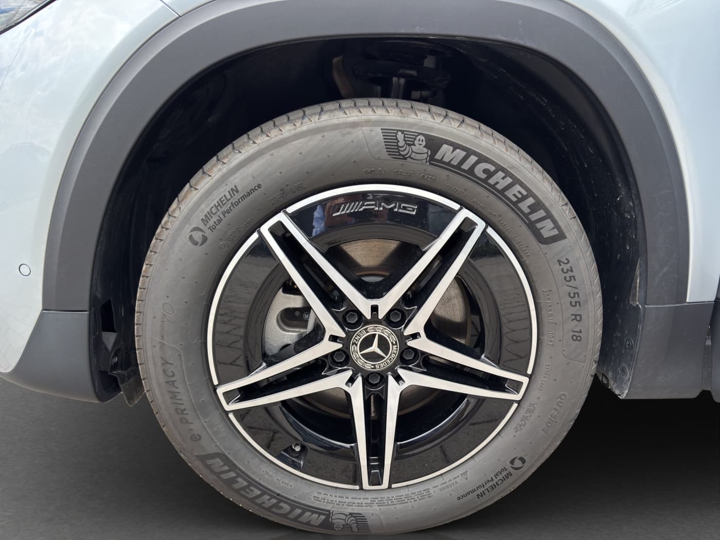 Mercedes-Benz EQB 300 4M Bild 19