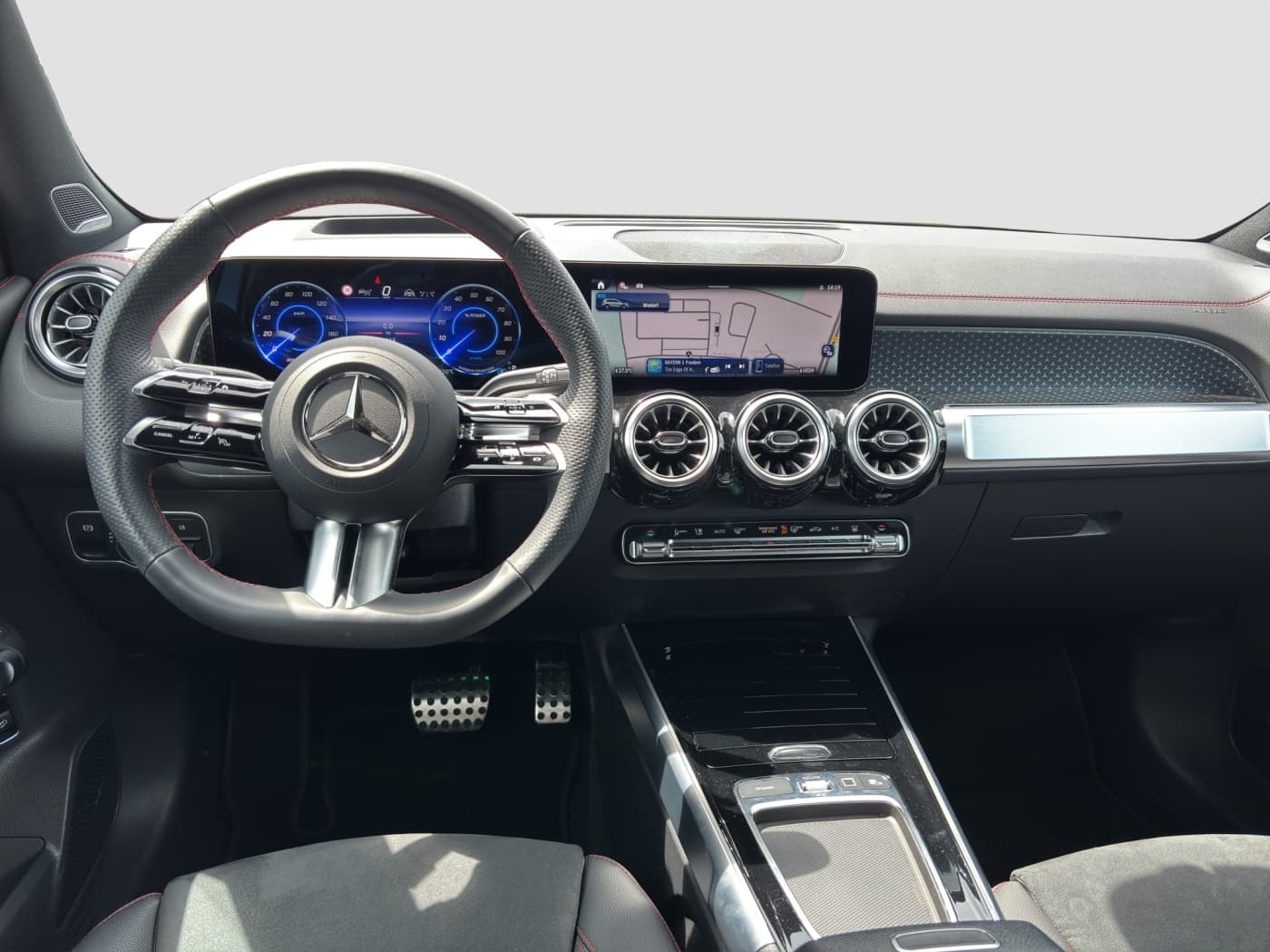 Mercedes-Benz EQB 300 4M Bild 9