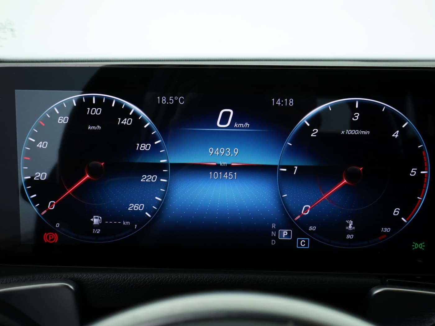 Mercedes-Benz GLB 220 d Bild 12