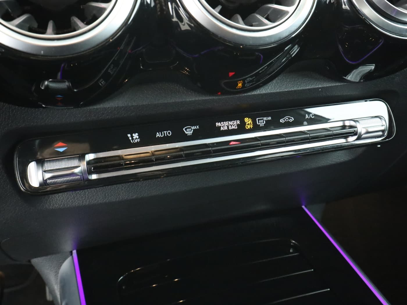 Mercedes-Benz GLB 220 d Bild 14