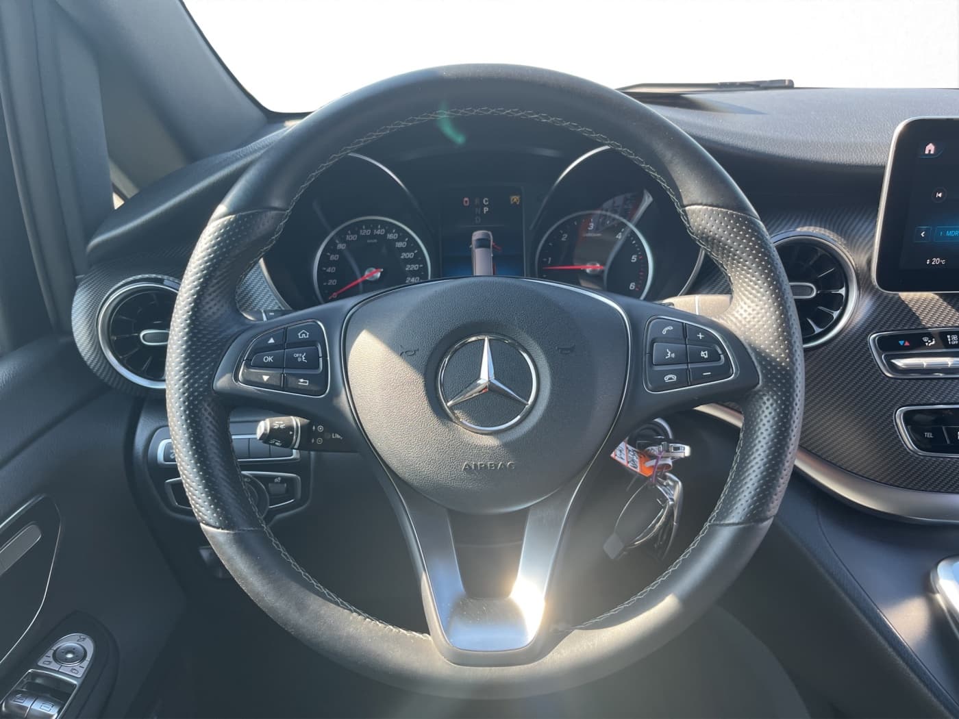Mercedes-Benz V 300 d 4MATIC EDITION AMG Bild 10