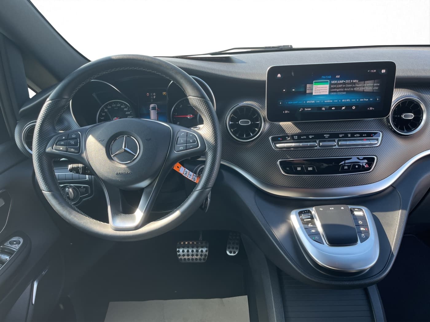 Mercedes-Benz V 300 d 4MATIC EDITION AMG Bild 9