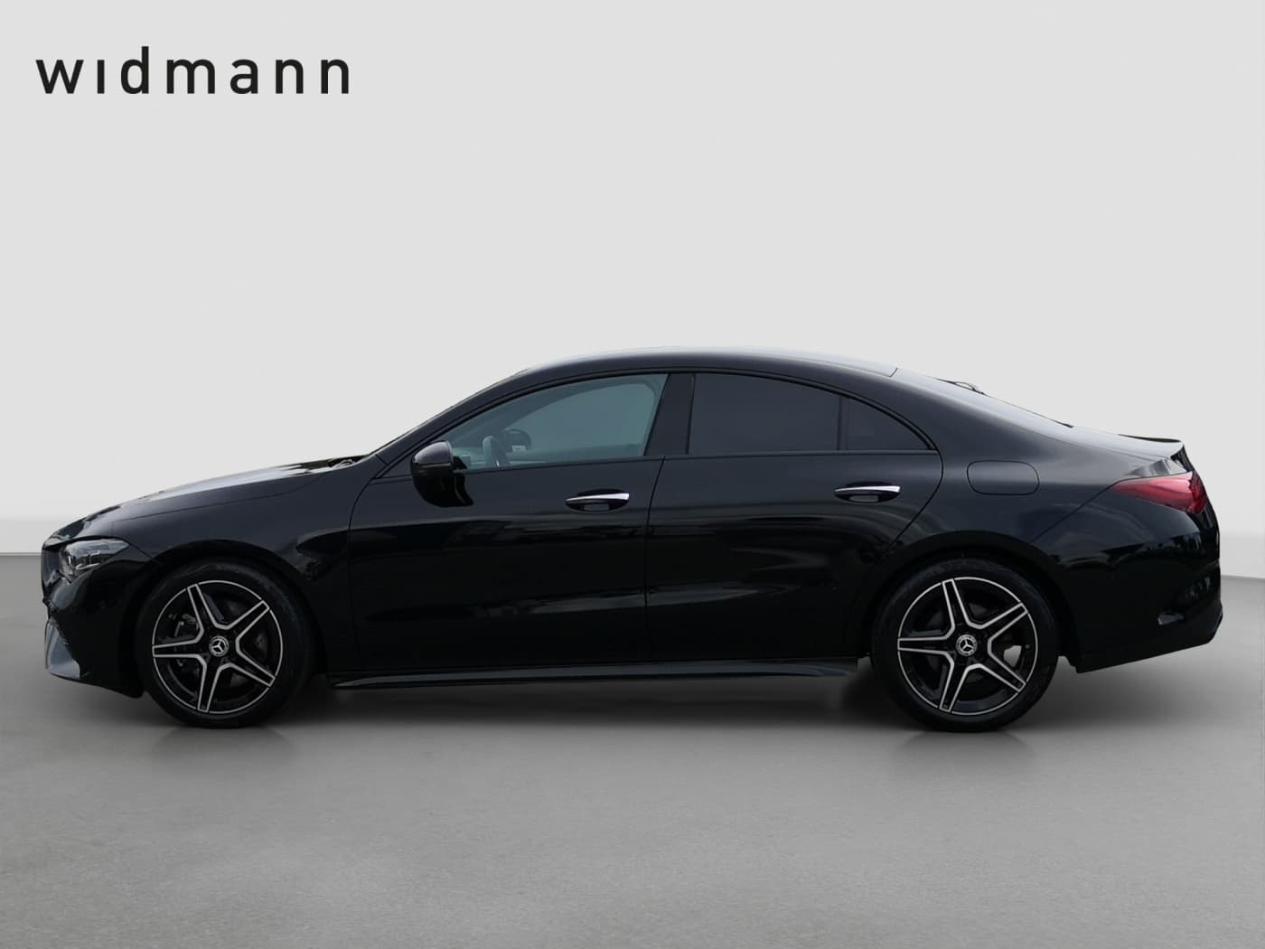 Mercedes-Benz CLA 220 4M Bild 5