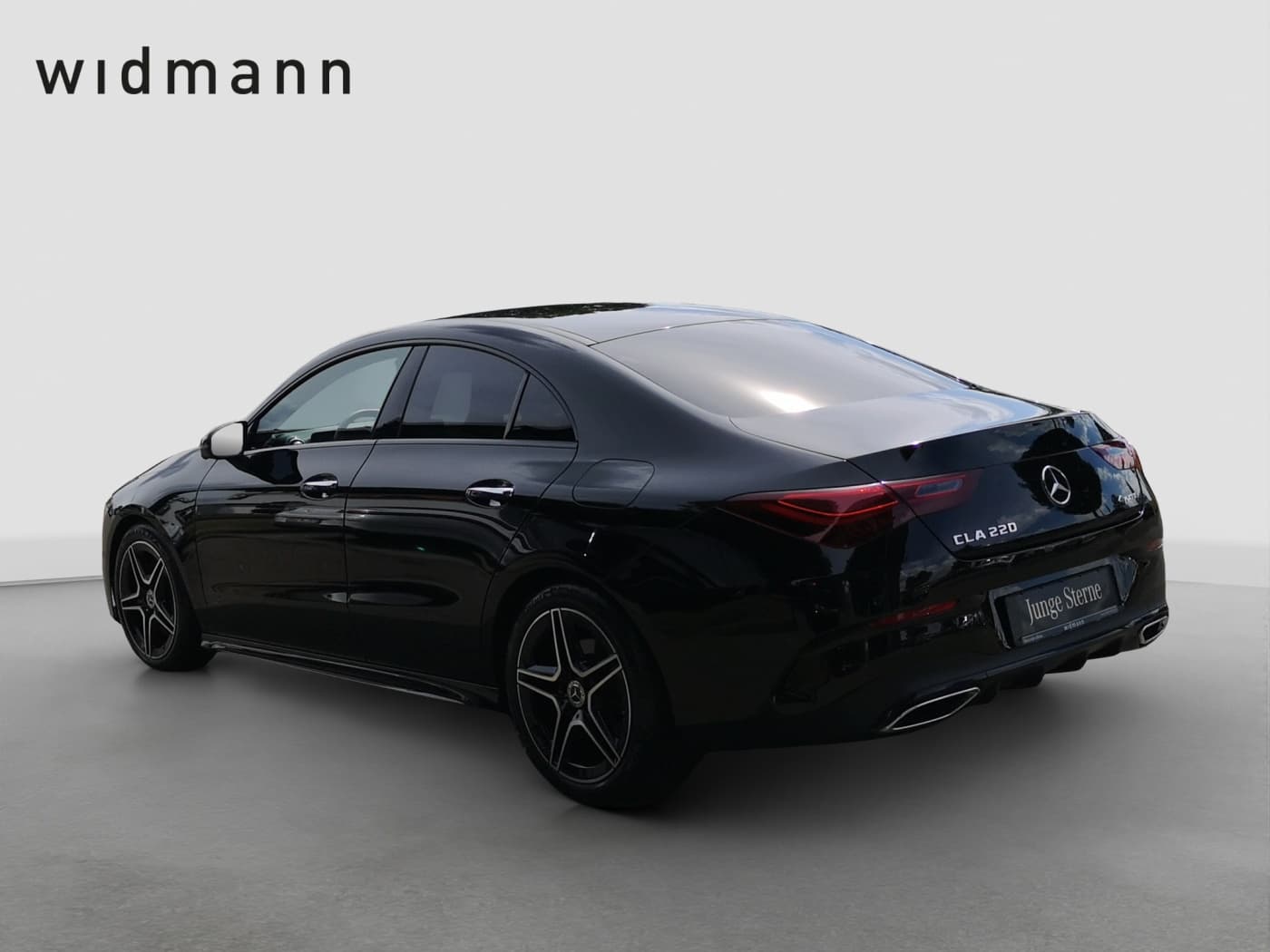Mercedes-Benz CLA 220 4M Bild 8