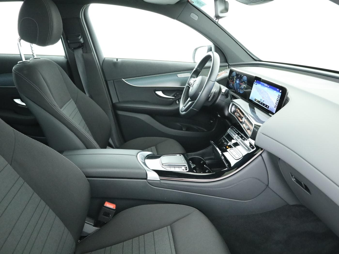 Mercedes-Benz EQC 400 4M Bild 17