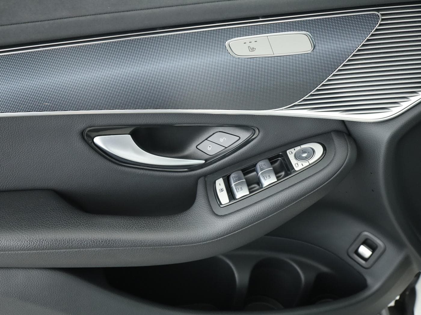 Mercedes-Benz EQC 400 4M Bild 20