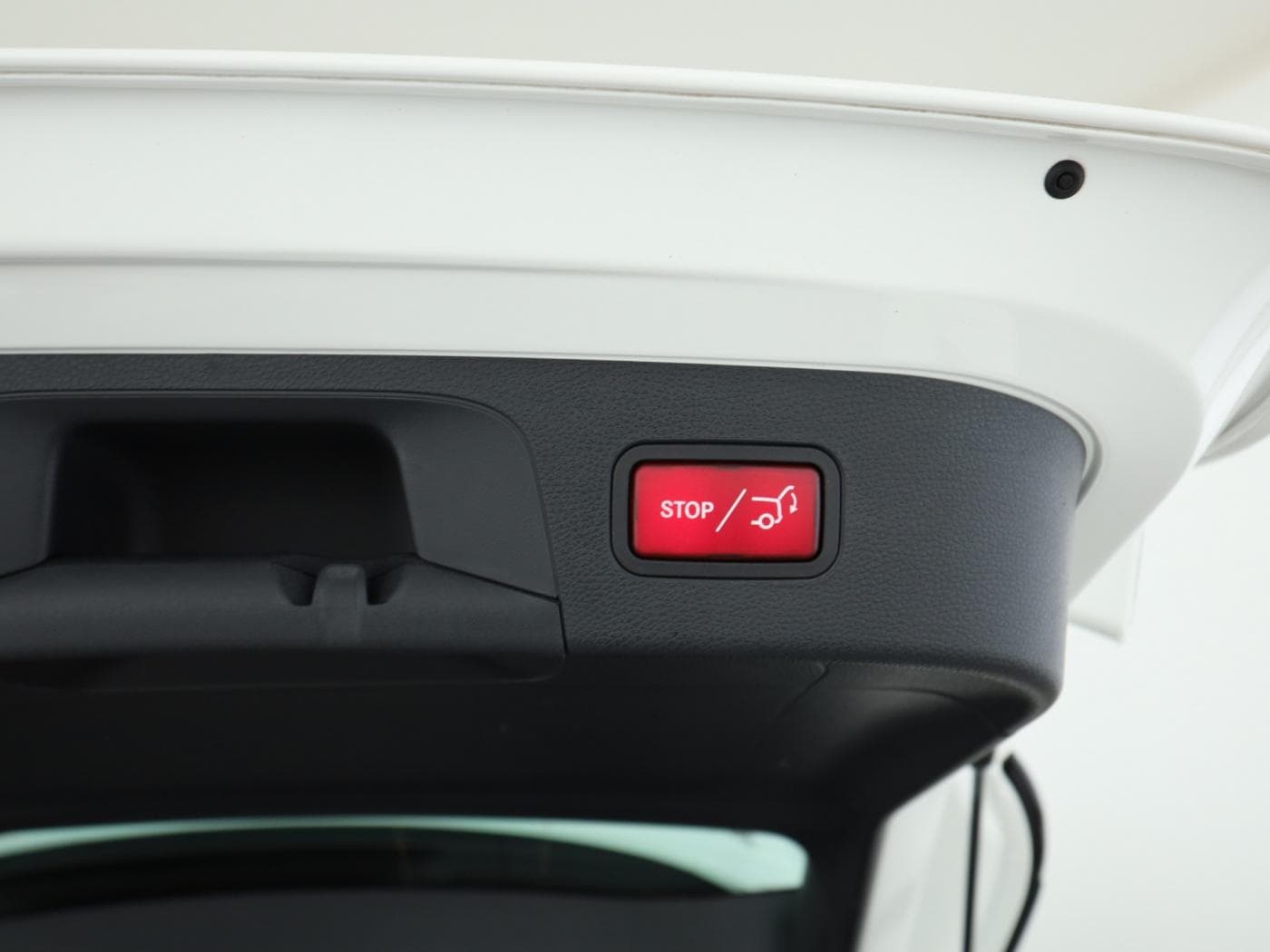 Mercedes-Benz EQC 400 4M Bild 25